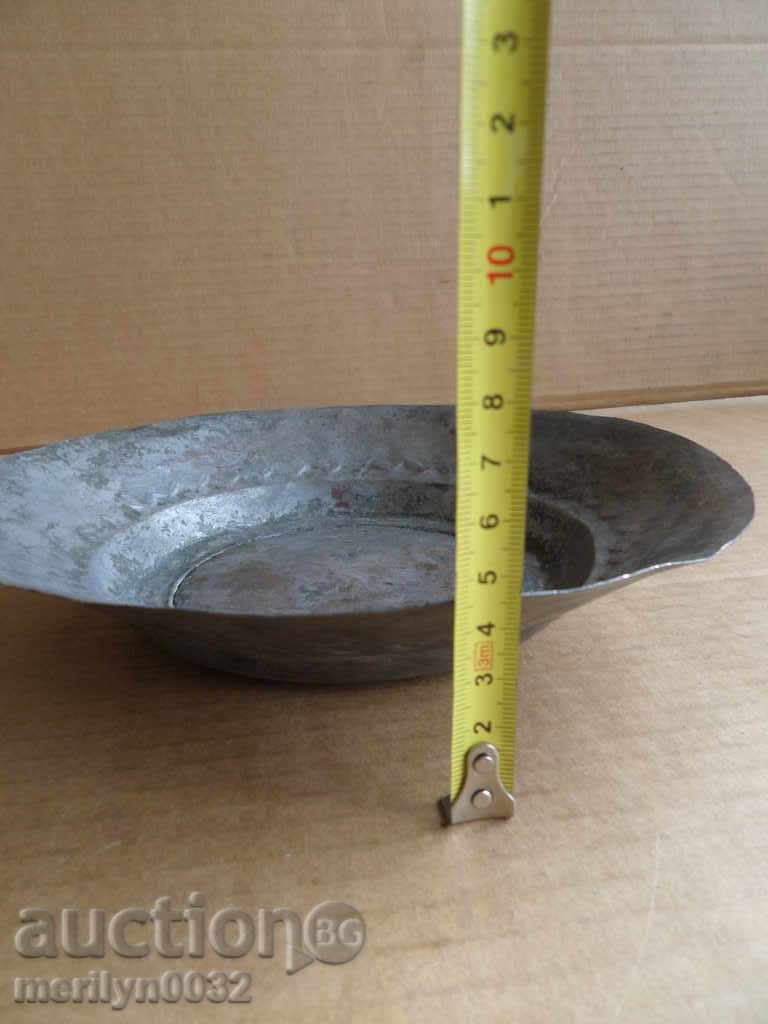 Auction Ancient tin tin, saucer, bowl, tass, copper pot, baker Auction Ancient tin tin, saucer, bowl, tass, copper pot, baker