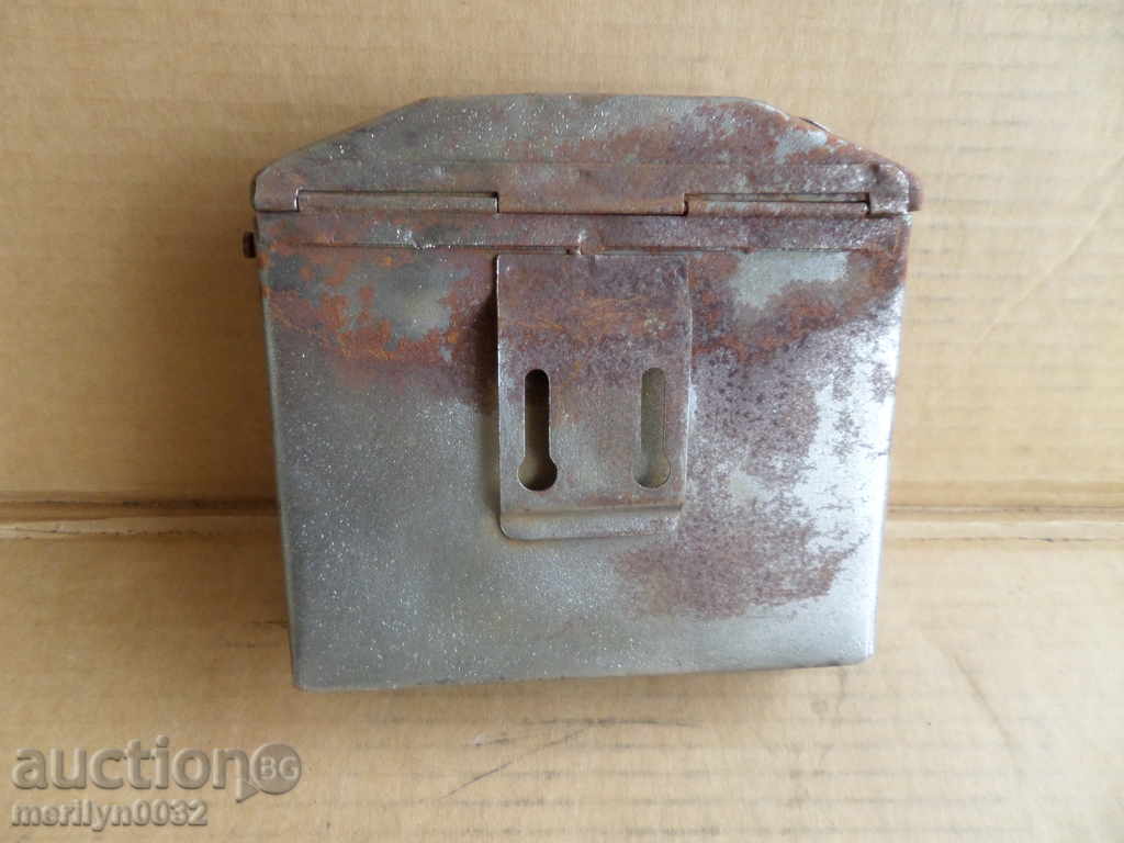 Στρατού μπαταρία μεταλλικό κουτί κουτί φυσιγγίων WW2 με τιμή 31.00 BGN | € 15.85 Στρατού μπαταρία μεταλλικό κουτί κουτί φυσιγγίων WW2 με τιμή 31.00 BGN | € 15.85