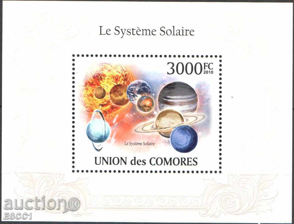 Чист блок  Космос Слънчева система 2010 от Коморски острови