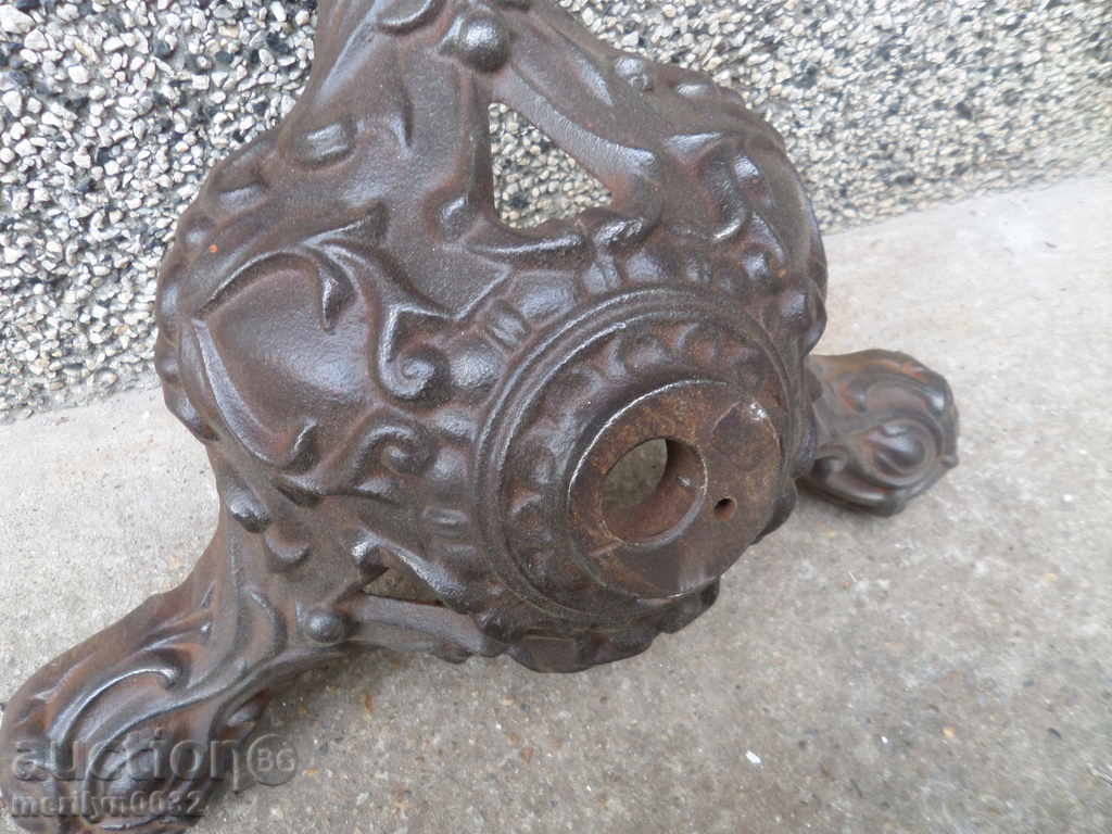 Old tripod figure cast iron tripod base stand tripod with price 99.00 BGN | € 50.62 Old tripod figure cast iron tripod base stand tripod with price 99.00 BGN | € 50.62