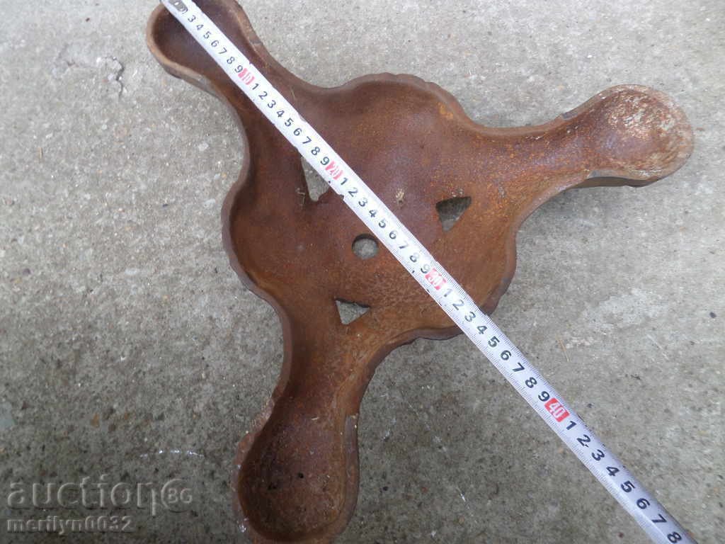 Old tripod figure cast iron tripod base stand tripod - 7 Old tripod figure cast iron tripod base stand tripod - 7