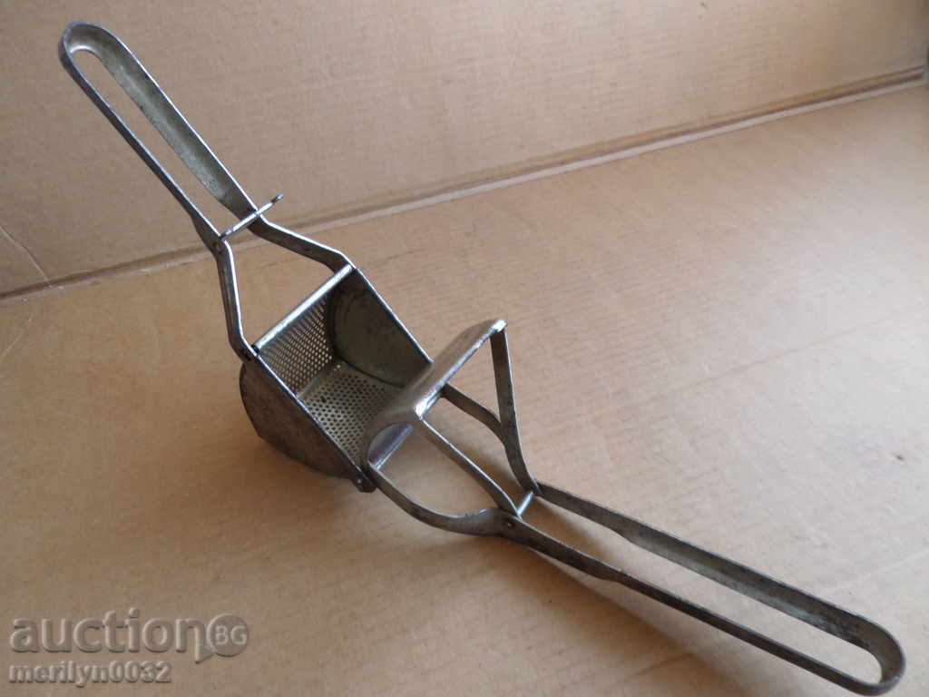 An old potato press with price 32.00 BGN | € 16.36 An old potato press with price 32.00 BGN | € 16.36