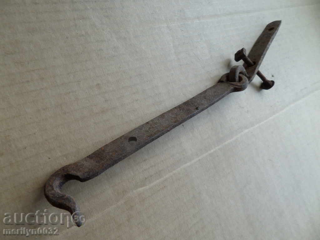 Old locking hook lock hook wrought iron latch - 5 Old locking hook lock hook wrought iron latch - 5