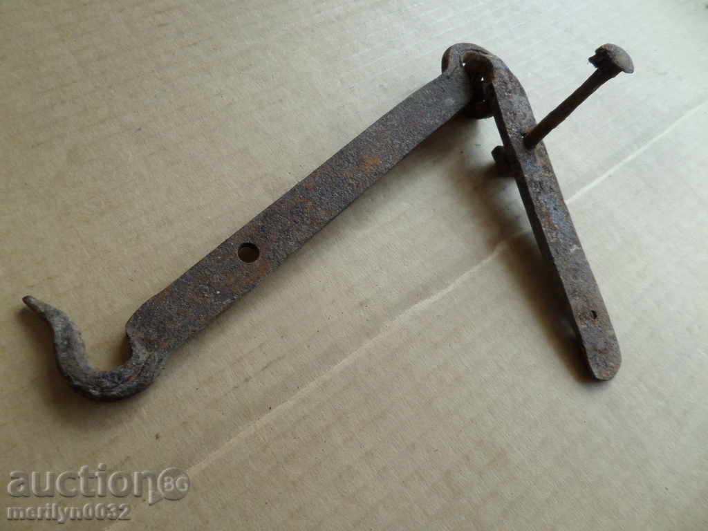 Old locking hook lock hook wrought iron latch - 6 Old locking hook lock hook wrought iron latch - 6