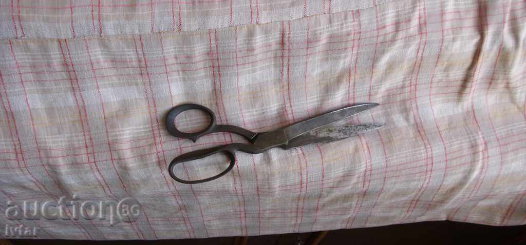 Auction Old English scissors Auction Old English scissors