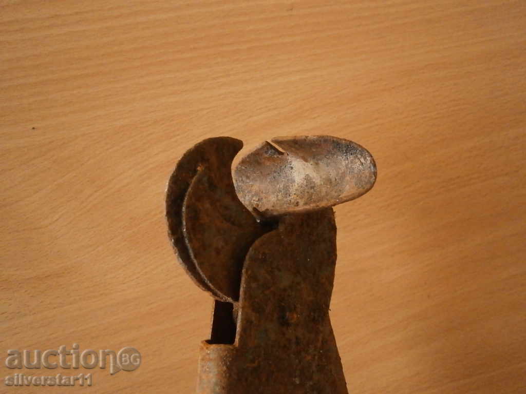 Old Pliers Master Tool - 5