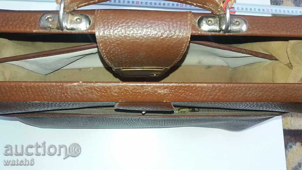 Very nice old bag - 5 Very nice old bag - 5