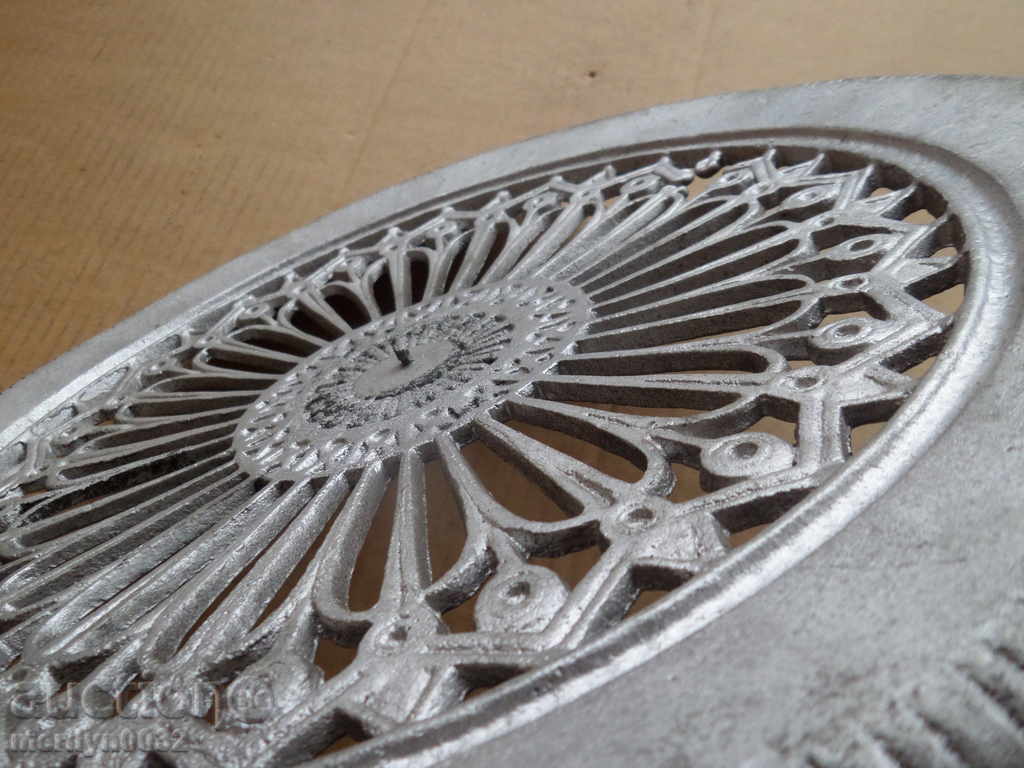 Old wood-made aluminum disk tray for garden table boards with price 36.00 BGN | € 18.41 Old wood-made aluminum disk tray for garden table boards with price 36.00 BGN | € 18.41