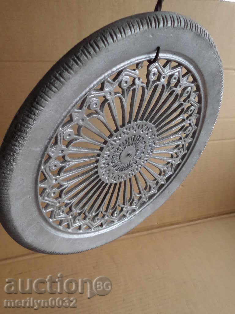 Old wood-made aluminum disk tray for garden table boards - 6 Old wood-made aluminum disk tray for garden table boards - 6