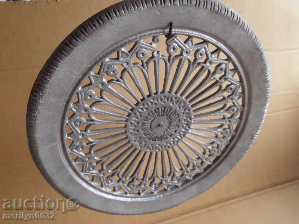 Old wood-made aluminum disk tray for garden table boards - 7 Old wood-made aluminum disk tray for garden table boards - 7