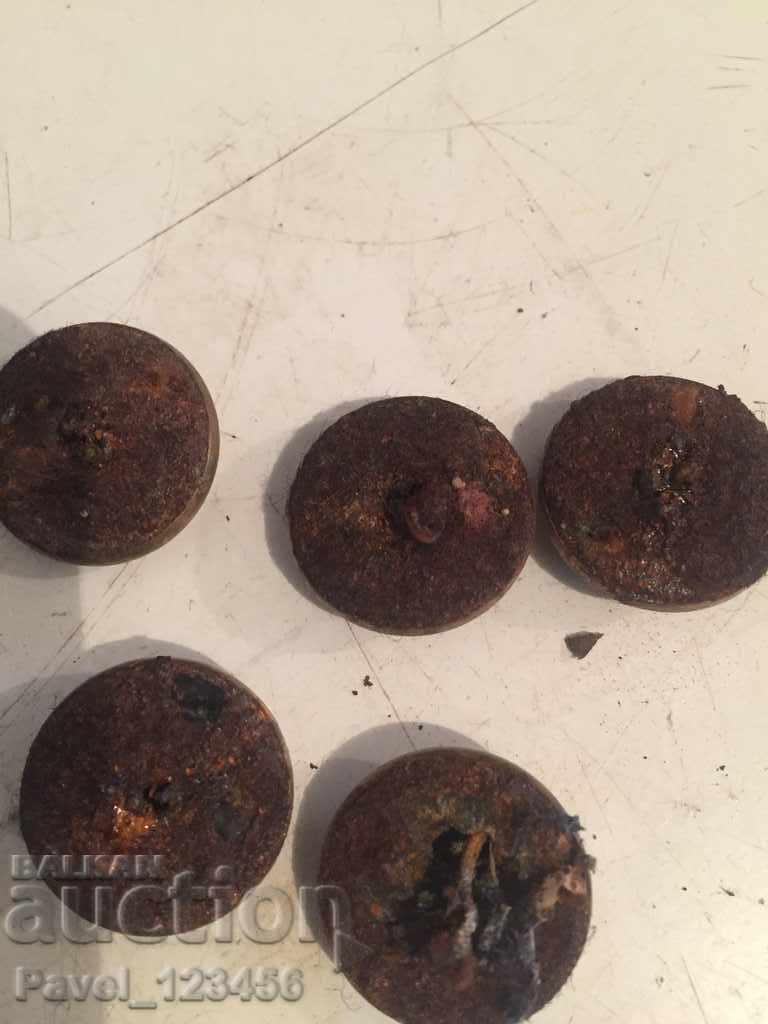 Delivery of very old military buttons Delivery of very old military buttons