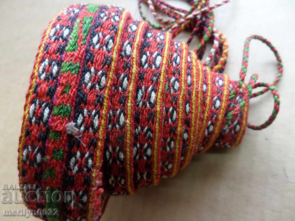 An old hand-woven belt from the beginning of the 20th century wears a length of 2.9 meters with price 139.00 BGN | € 71.07