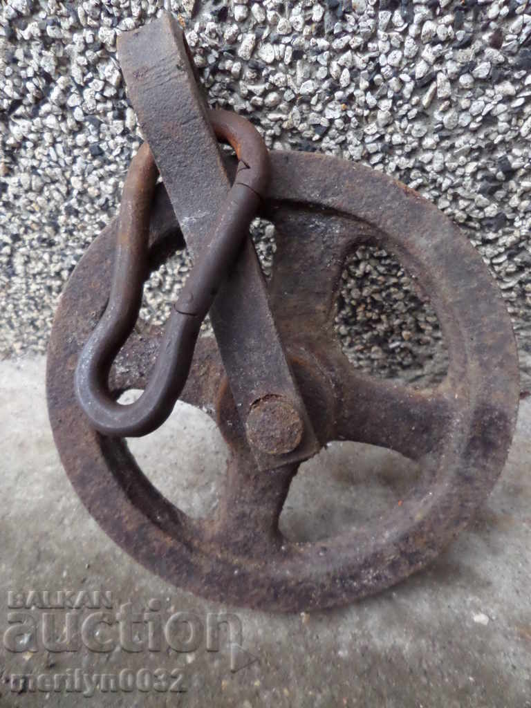 Old forged roller polystyrene wrought iron - 7 Old forged roller polystyrene wrought iron - 7