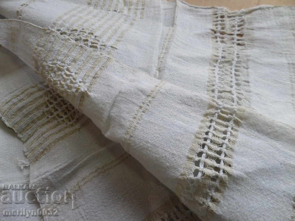 Auction An old hand-woven cloth embroidery lace costume Auction An old hand-woven cloth embroidery lace costume