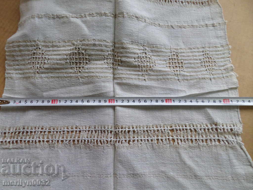 Delivery of An old hand-woven cloth embroidery lace costume Delivery of An old hand-woven cloth embroidery lace costume