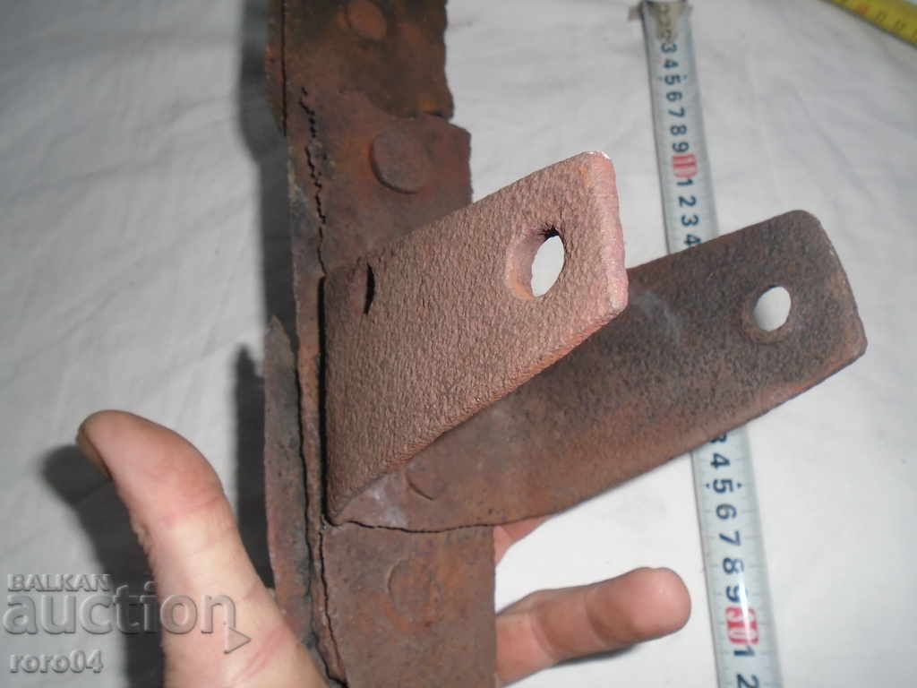 Delivery of OLD HAND FORGED BRAKE FOR WHEEL TROLLEY Delivery of OLD HAND FORGED BRAKE FOR WHEEL TROLLEY