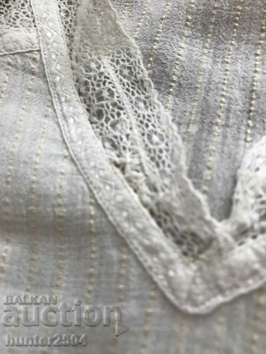 Auction Shirt-kenar with hand lace Auction Shirt-kenar with hand lace