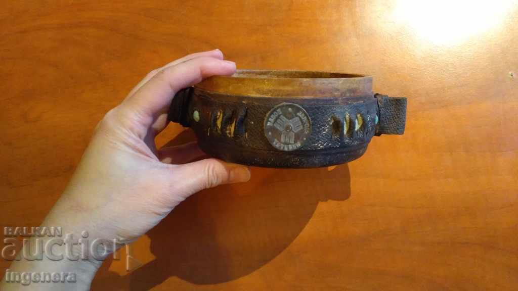 Auction BOWL NUTS CANDY WOOD AND LEATHER Auction BOWL NUTS CANDY WOOD AND LEATHER