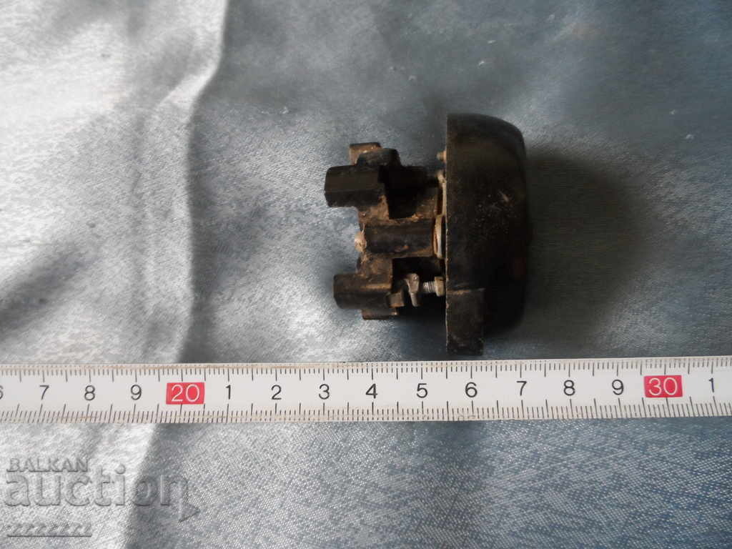 old bakelite key - 1 - 6 old bakelite key - 1 - 6