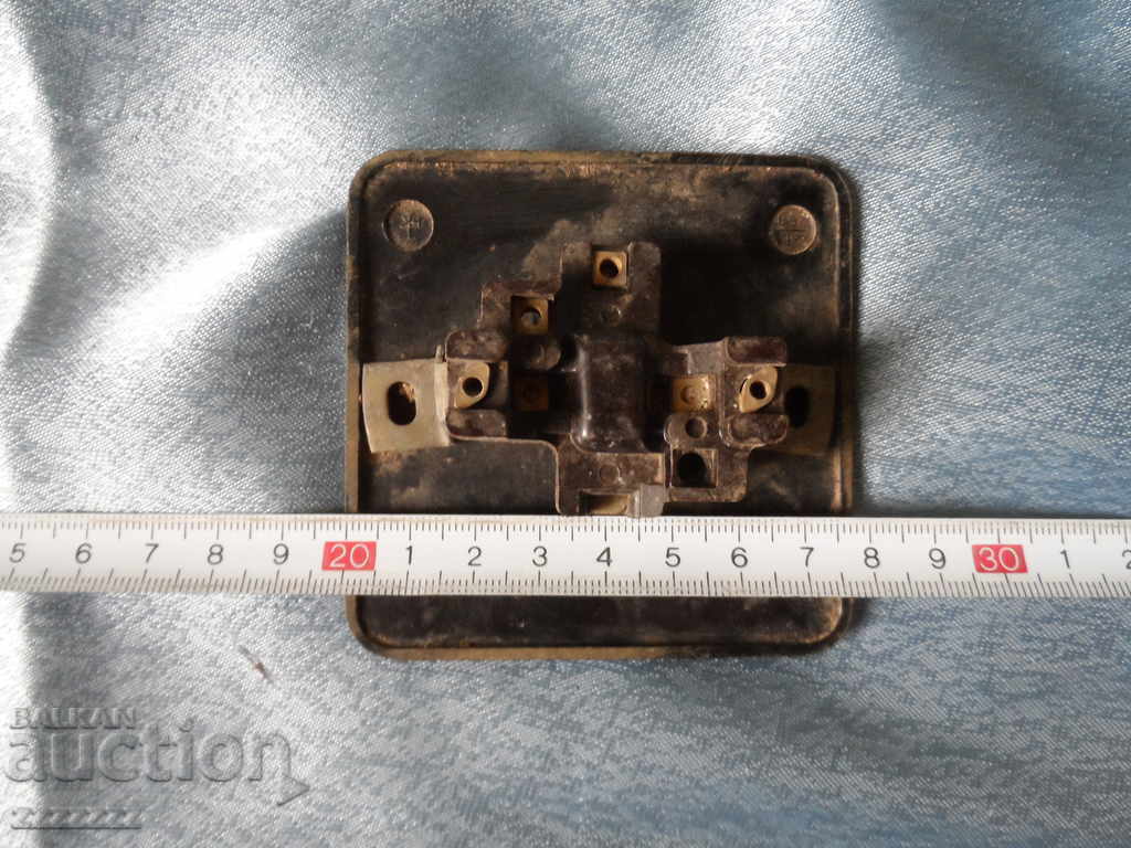 old bakelite key - 2 - 5 old bakelite key - 2 - 5