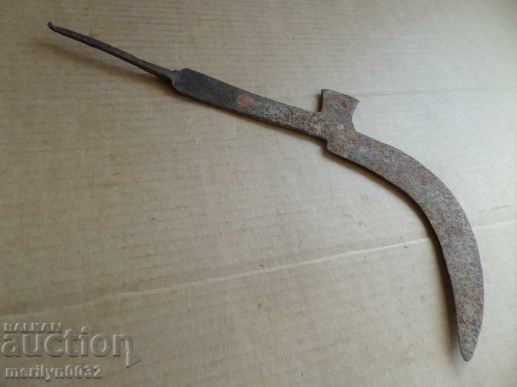 Old instrument picker with engraved wrought iron blade - 7 Old instrument picker with engraved wrought iron blade - 7
