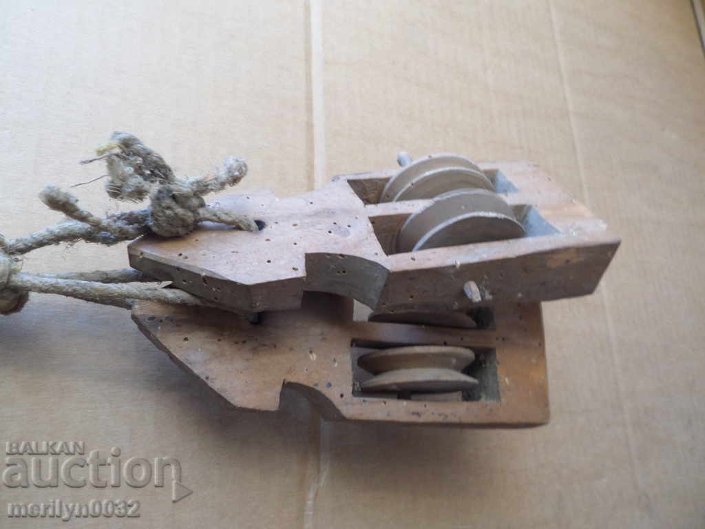 Auction Old wood pulleys, polispast for loom, wooden, primitive Auction Old wood pulleys, polispast for loom, wooden, primitive