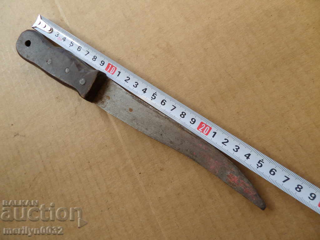 Auction An old knifeless knife with a bakelite knife handle, a dagger Auction An old knifeless knife with a bakelite knife handle, a dagger