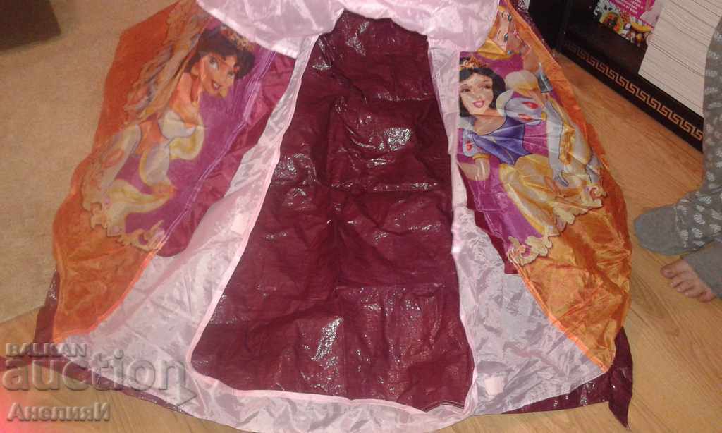 Disney tent with price 25.00 BGN | € 12.78 Disney tent with price 25.00 BGN | € 12.78