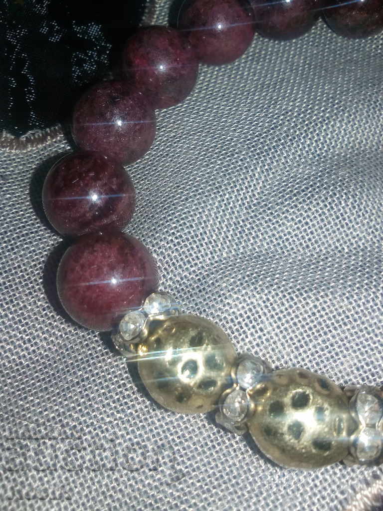 Auction GRAIN GRANATES WITH ORNAMENTS Auction GRAIN GRANATES WITH ORNAMENTS