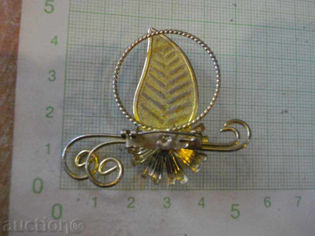 Брошка - 1 с цена 3.00 лв. | € 1.53 Брошка - 1 с цена 3.00 лв. | € 1.53