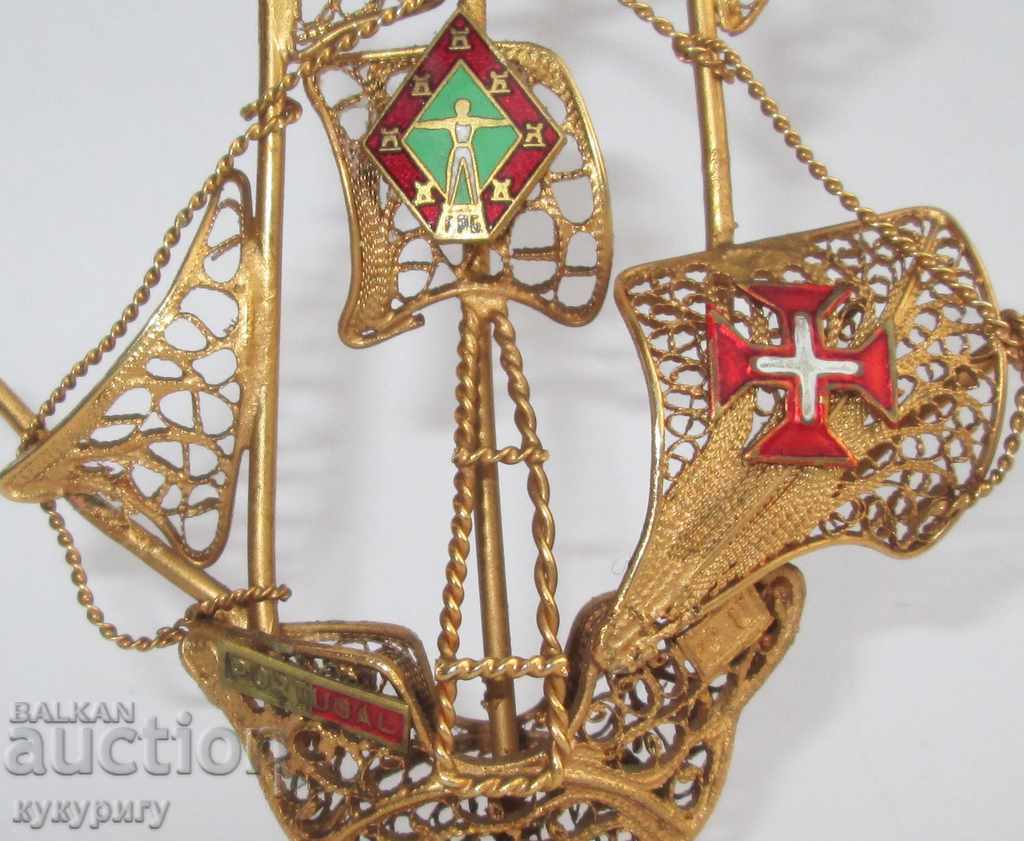 a small canvas ship with a gold-plated hand-made filigree - 7 a small canvas ship with a gold-plated hand-made filigree - 7
