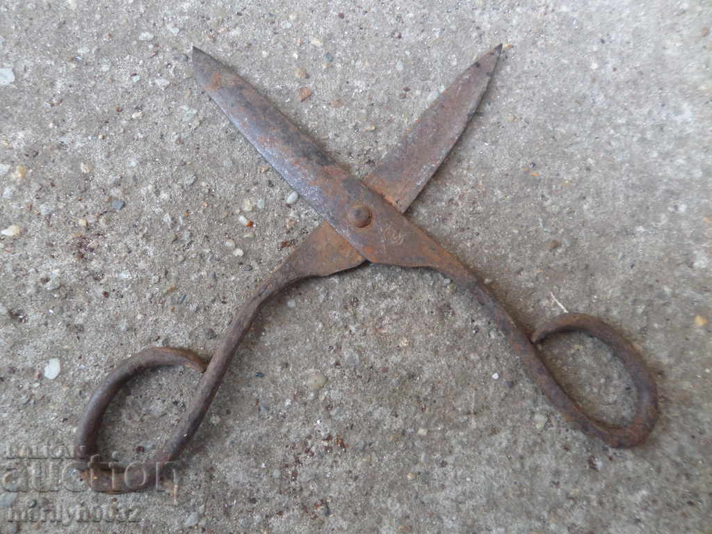 Old forged scissors early 20th century wrought iron with price 34.00 BGN | € 17.38 Old forged scissors early 20th century wrought iron with price 34.00 BGN | € 17.38