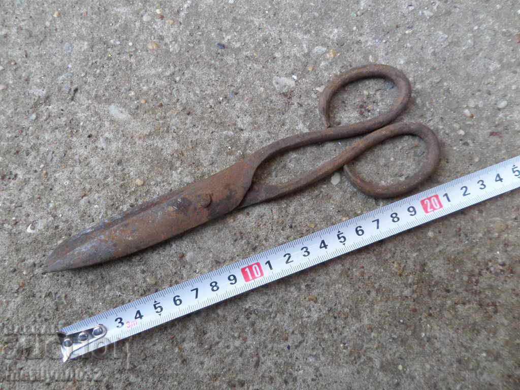 Delivery of Old forged scissors early 20th century wrought iron Delivery of Old forged scissors early 20th century wrought iron