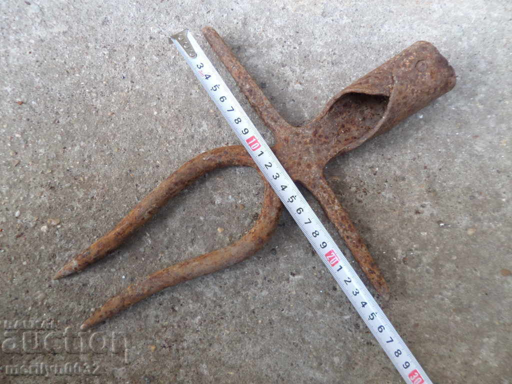 Delivery of Old twin forged, villa, wrought iron Delivery of Old twin forged, villa, wrought iron