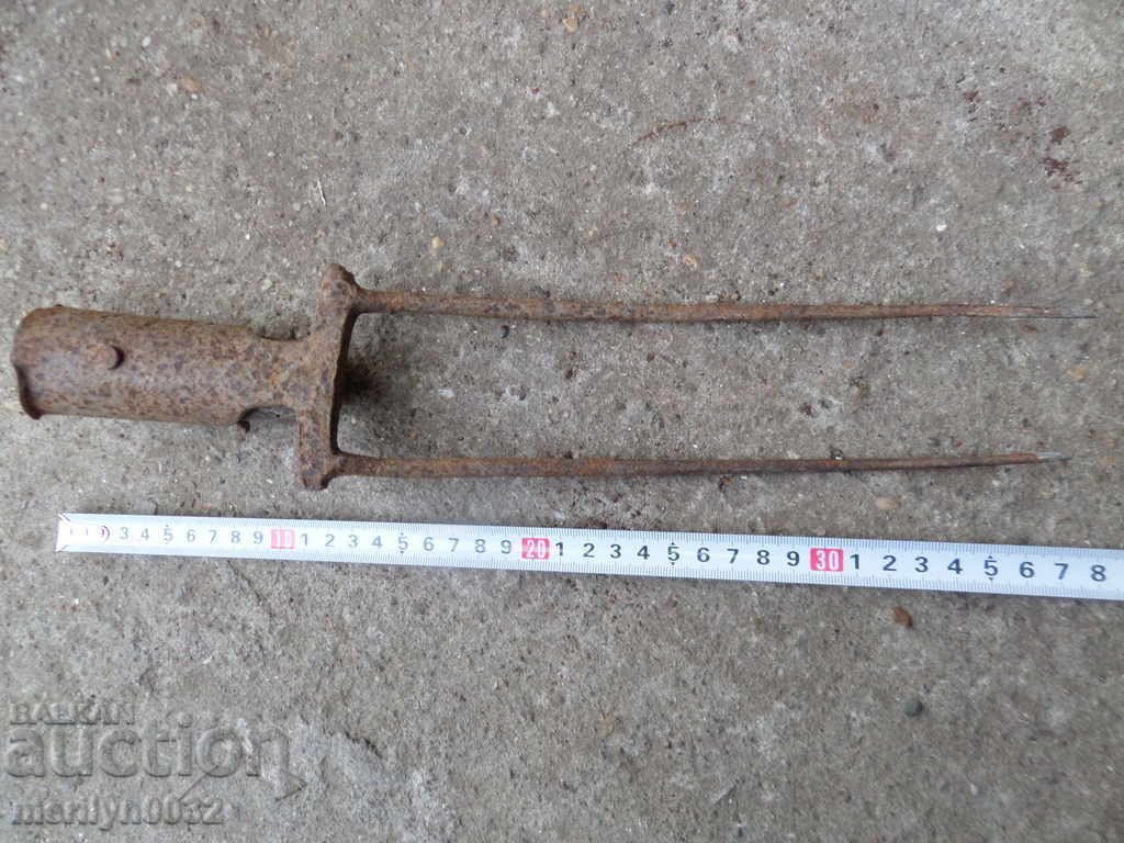 Delivery of Old twin forged, villa, wrought iron Delivery of Old twin forged, villa, wrought iron