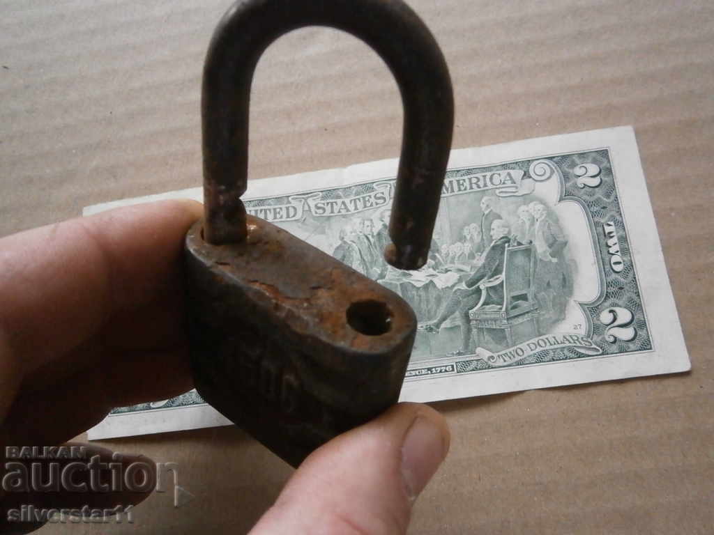 Auction  old padlock