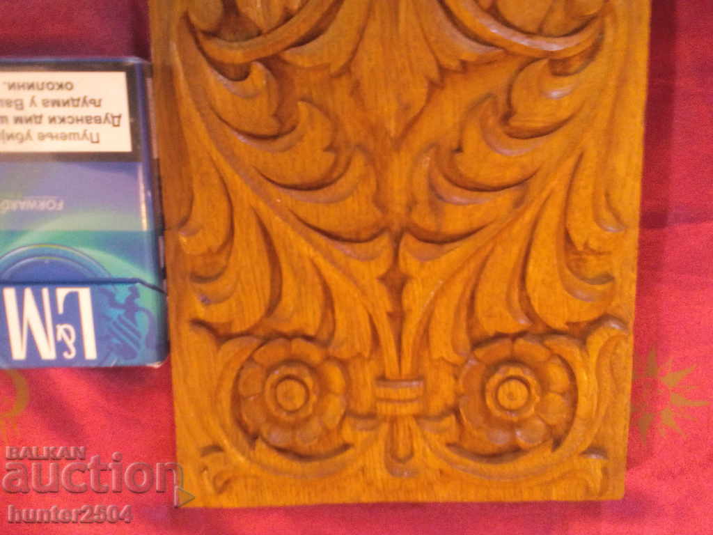 Aplicație din lemn, sculptură, stejar, cu dimensiuni 240x145mm cu preț € 14.95 | 29.24 BGN