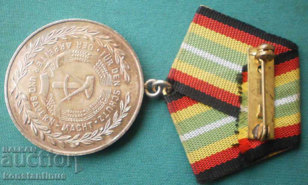 Medalie militară Germania-GDR pentru Meritul Științific Argint Rare - 5 Medalie militară Germania-GDR pentru Meritul Științific Argint Rare - 5