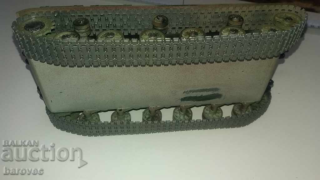 Tank model КВ - 1 - 5 Tank model КВ - 1 - 5