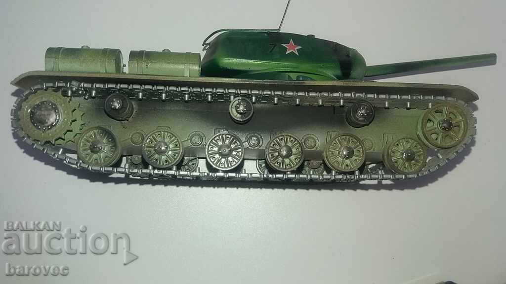 Макет танк КВ - 1 - 6 Макет танк КВ - 1 - 6