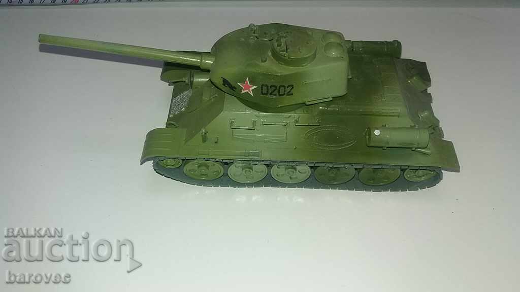 Model Tank T-34 Model Tank T-34