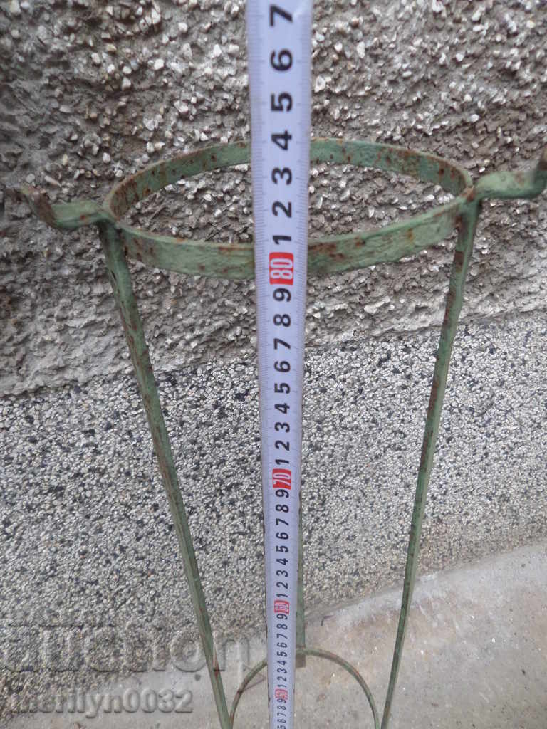 Delivery of Flower-house, spittoon, wrought iron, candlestick, lighthouse for torch Delivery of Flower-house, spittoon, wrought iron, candlestick, lighthouse for torch