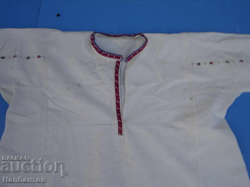 AUTHENTIC FASHION WOMEN'S CAPE SHIRT NOSIA-EXCELLENT with price 80.00 BGN | € 40.90 AUTHENTIC FASHION WOMEN'S CAPE SHIRT NOSIA-EXCELLENT with price 80.00 BGN | € 40.90