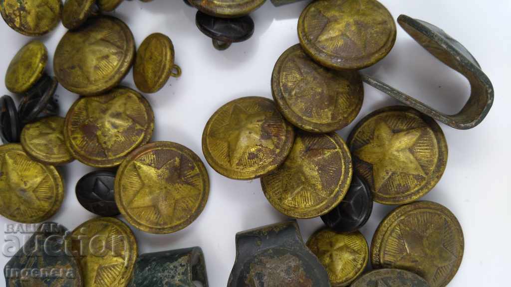 Licitație Butoane vechi și militare Licitație Butoane vechi și militare