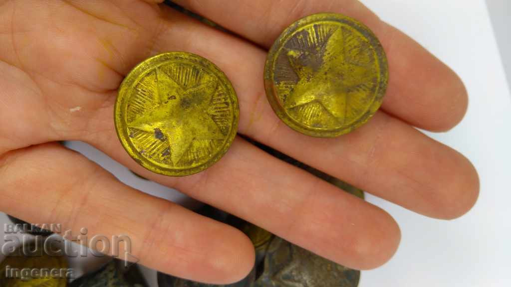 Livrarea Butoane vechi și militare Livrarea Butoane vechi și militare