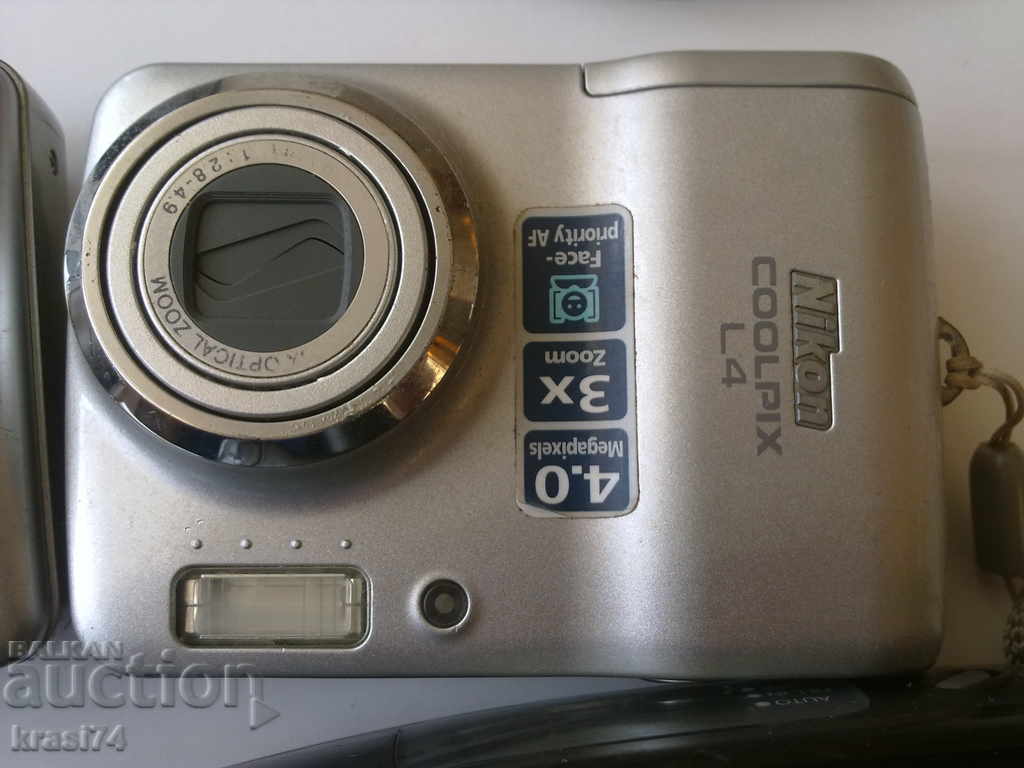 Auction  4 pcs. cameras for parts