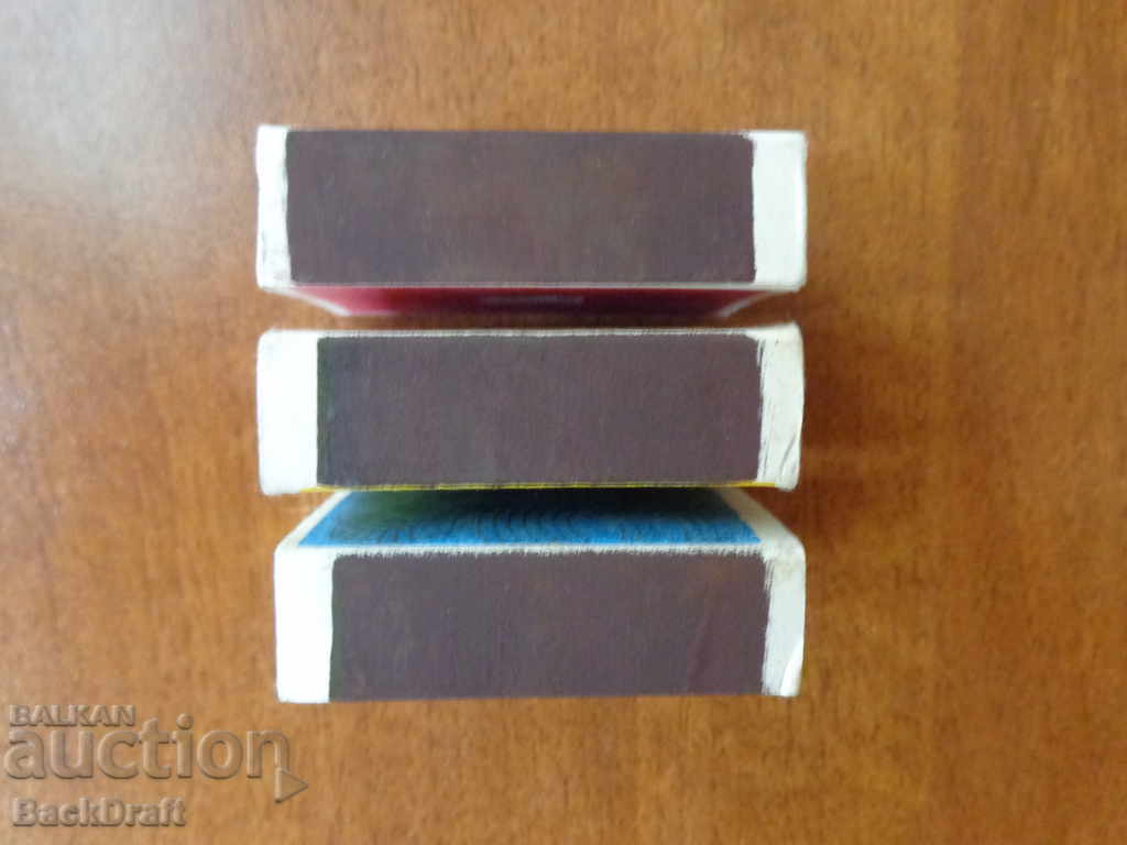 Livrarea LOT 3 FULL OLD SOC MATCHES 1976. Livrarea LOT 3 FULL OLD SOC MATCHES 1976.