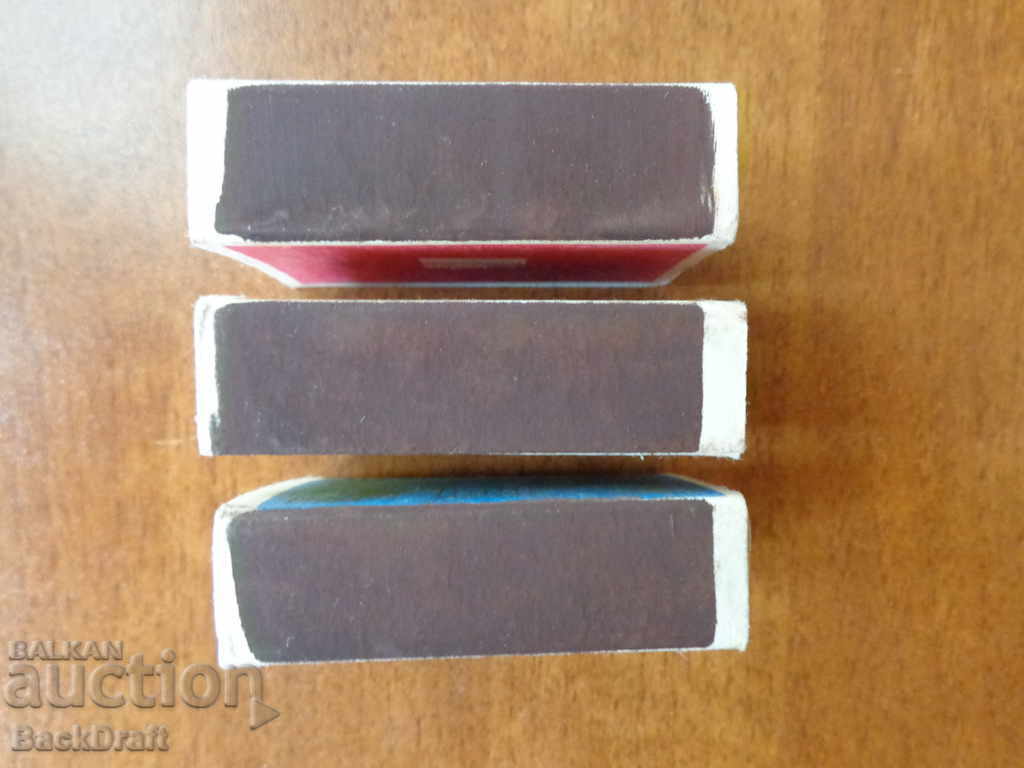 LOT 3 FULL OLD SOC MATCHES 1976. - 5 LOT 3 FULL OLD SOC MATCHES 1976. - 5