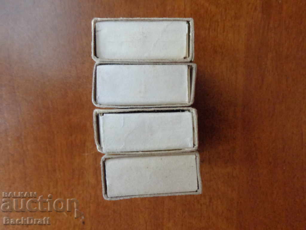 LOT 4 FULL STAR SOCKS KIBRITI 1976 - 7