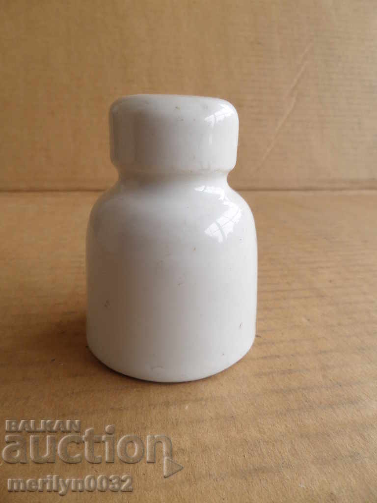 Old electric cup of German porcelain from the Royal Electricity Network with price 43.00 BGN | € 21.99 Old electric cup of German porcelain from the Royal Electricity Network with price 43.00 BGN | € 21.99